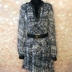 Long sleeves midi dress with faux leather details